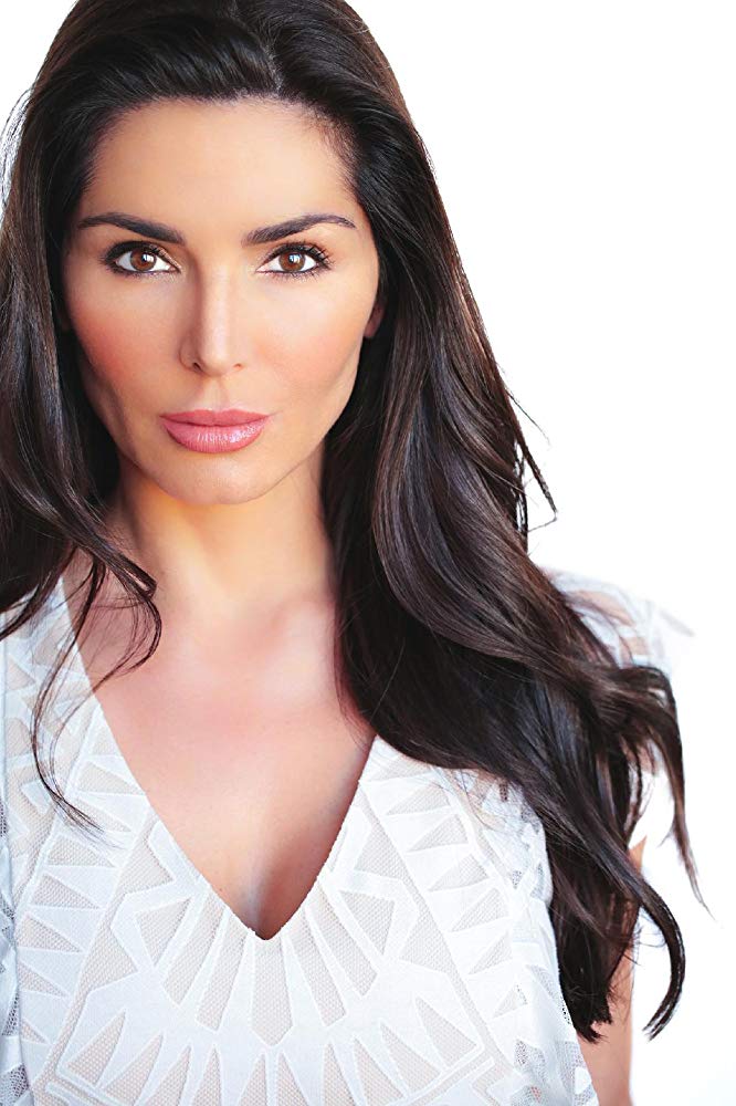 Lea Llovio
