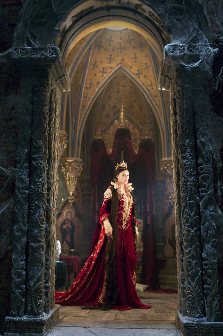 Mirror Queen