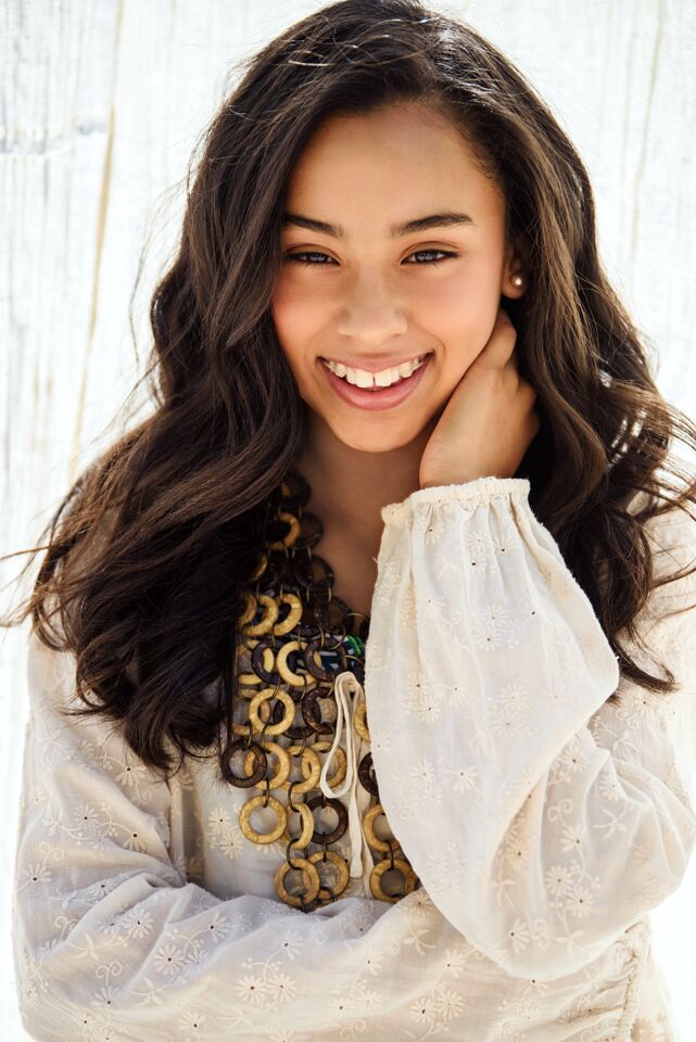 Caroline De Leon