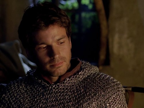 Santiago Cabrera