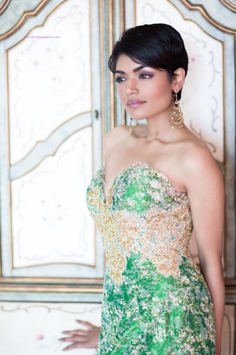 Sanna Khan