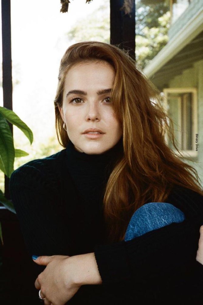 Zoey Deutch