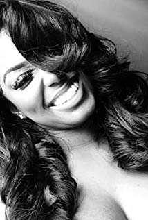 DominiQue MrsGiJane Williams