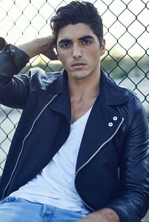 Taylor Zakhar