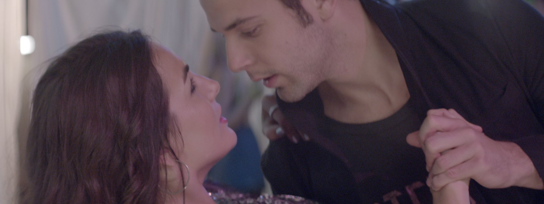 Skylar Astin