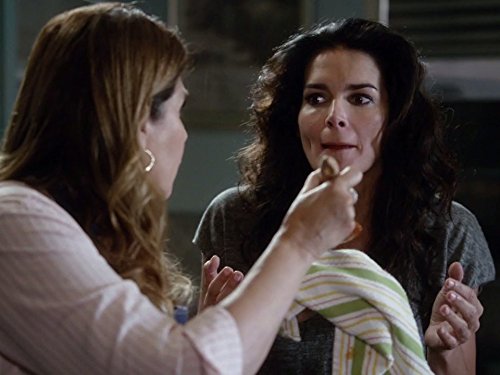 Angie Harmon