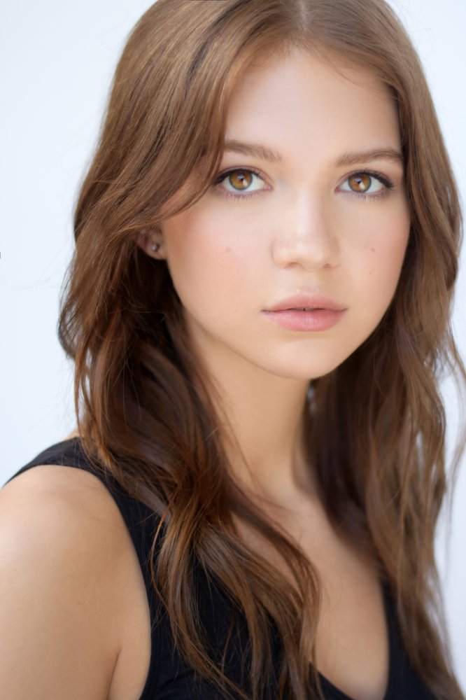 All about celebrity Abby Ross! Birthday: 19 March 1997, White Rock ...