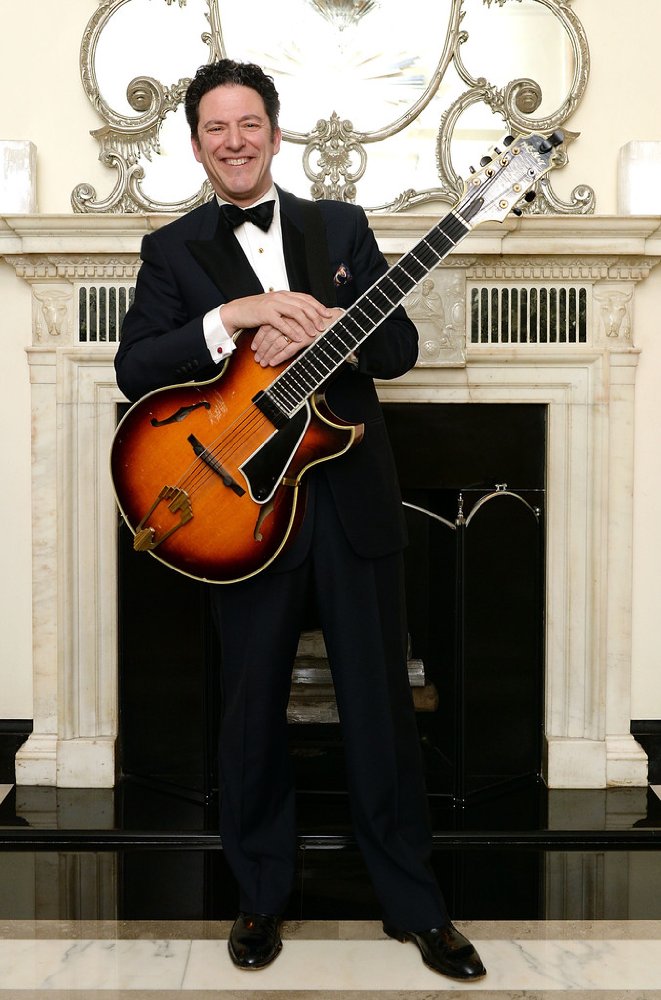 John Pizzarelli