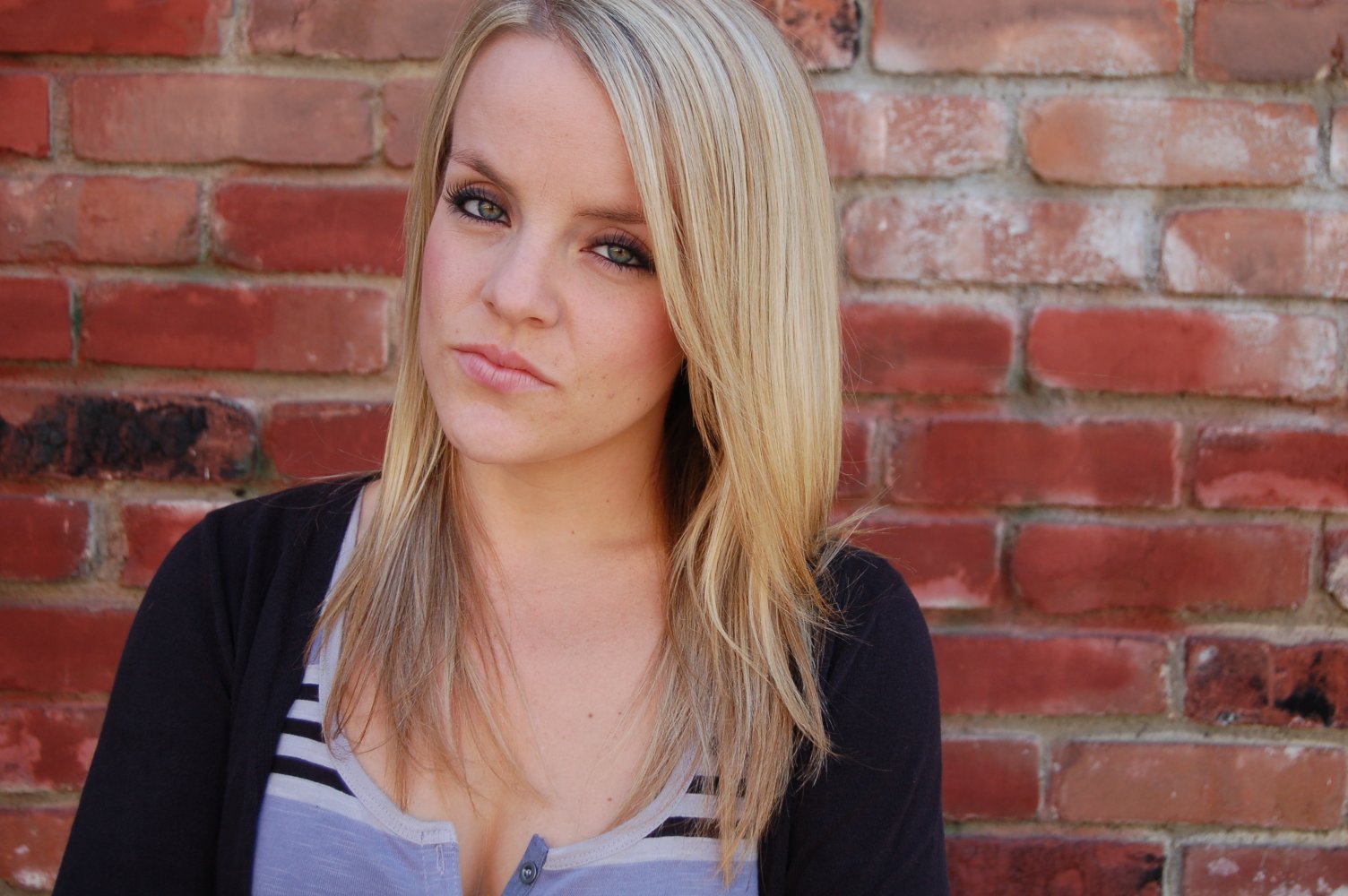 Laura Avey
