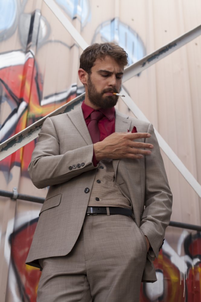 Theo James