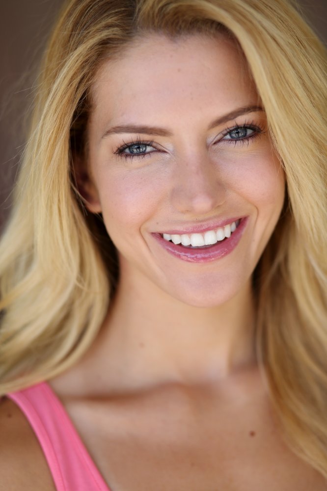 Lindsay Taylor
