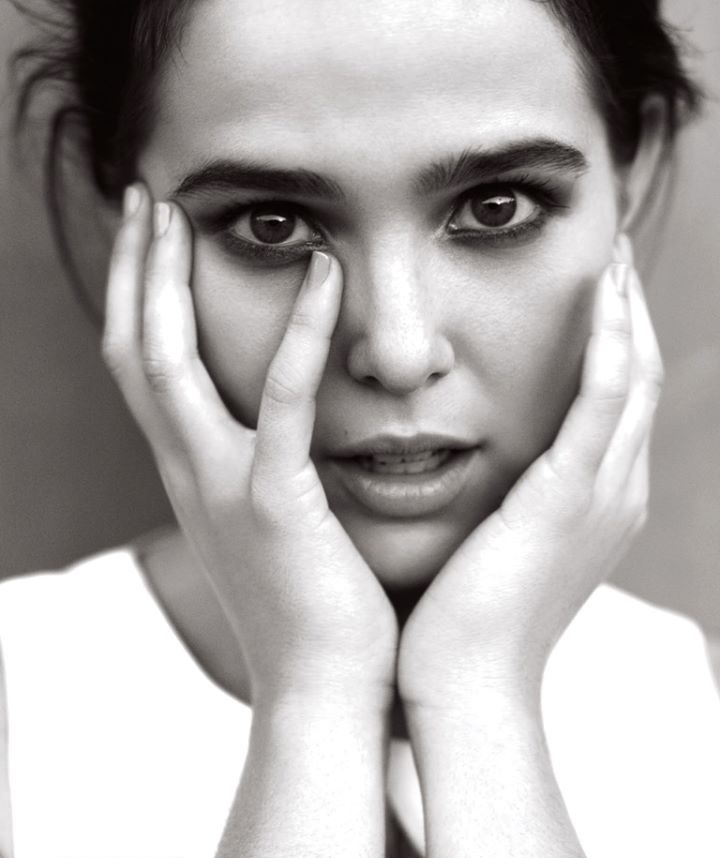 Zoey Deutch