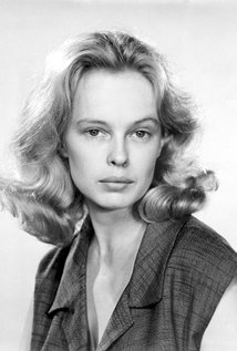 Sandy Dennis