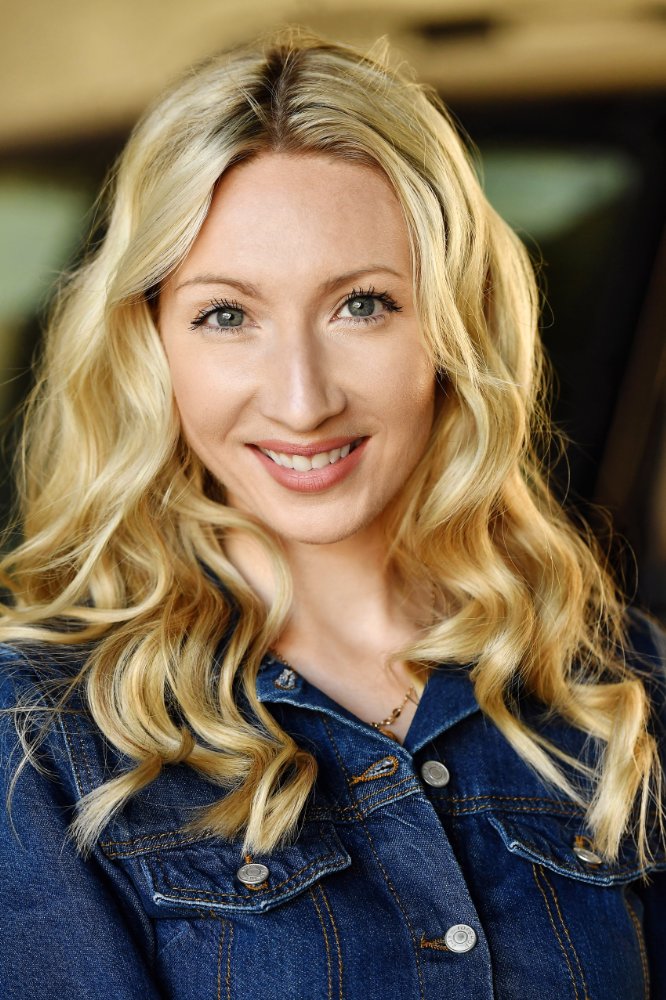 Nicola Victoria Buck