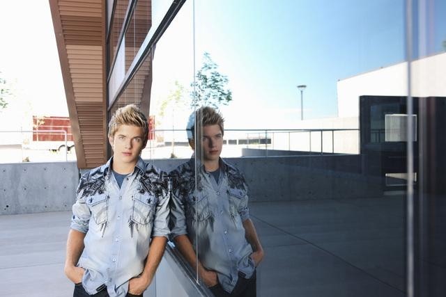 Chris Brochu