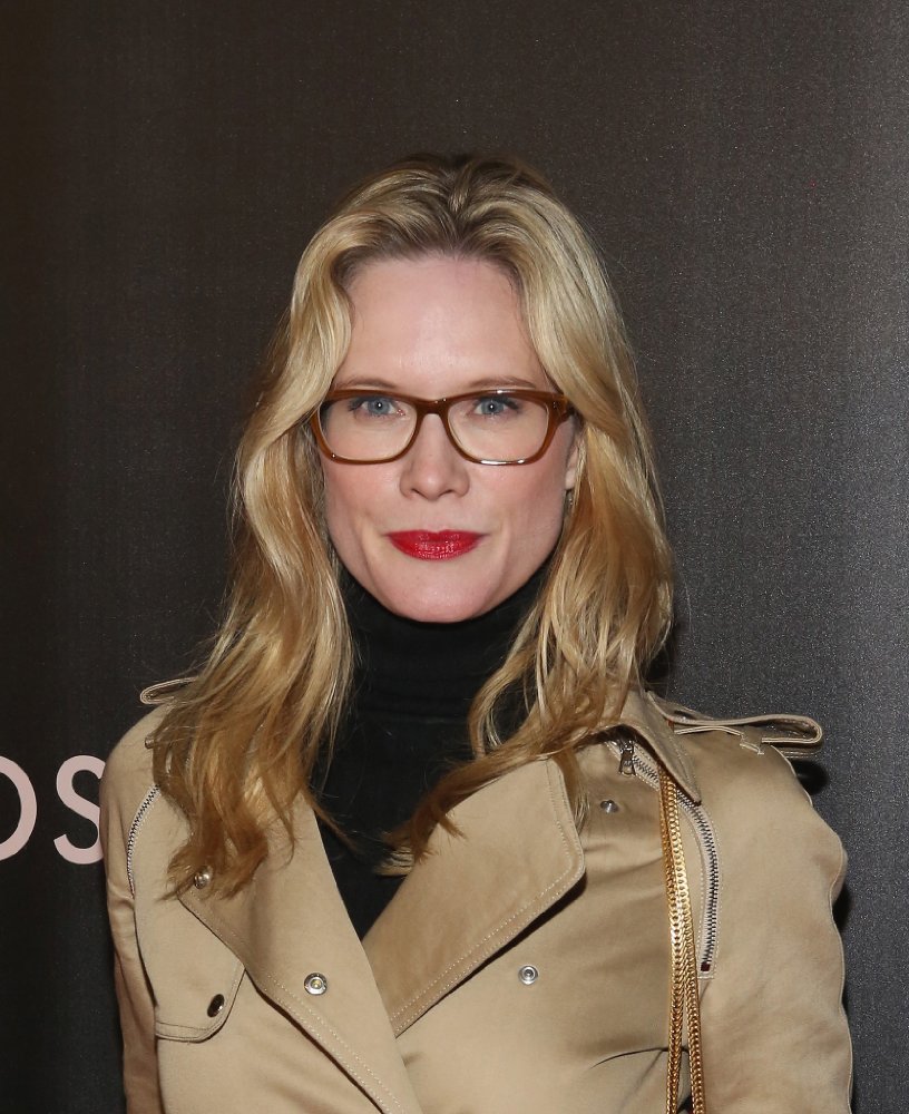 Stephanie March