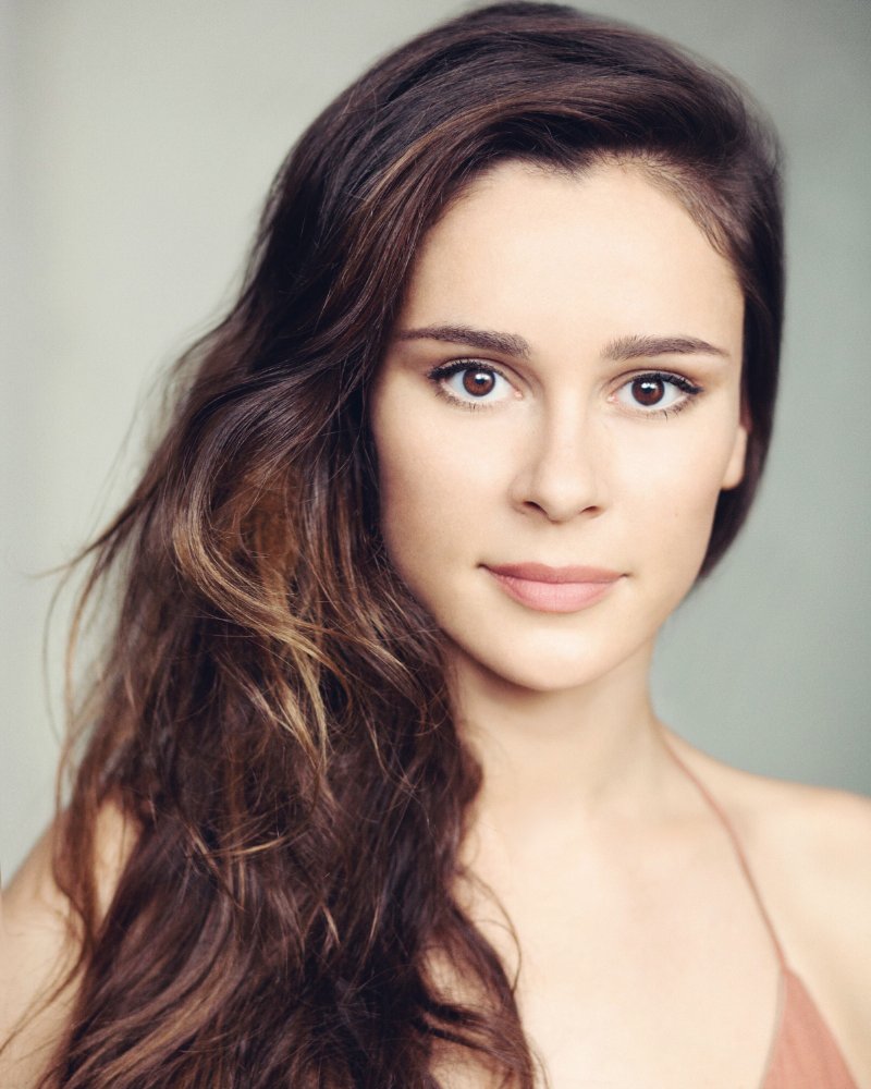 Bella Dayne