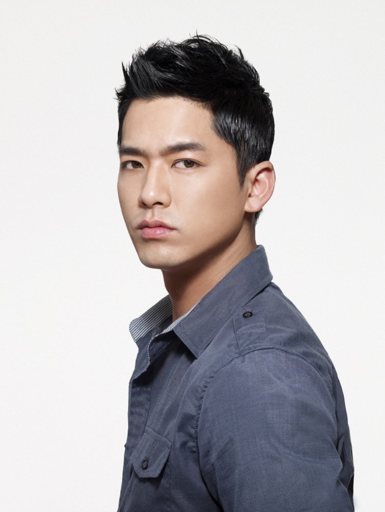 Yong Woo Lee