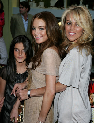 Dina Lohan