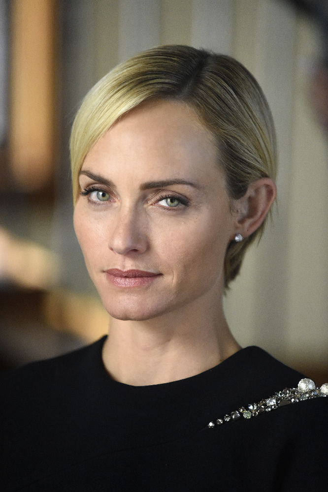 Amber Valletta