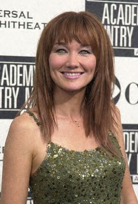 Lari White