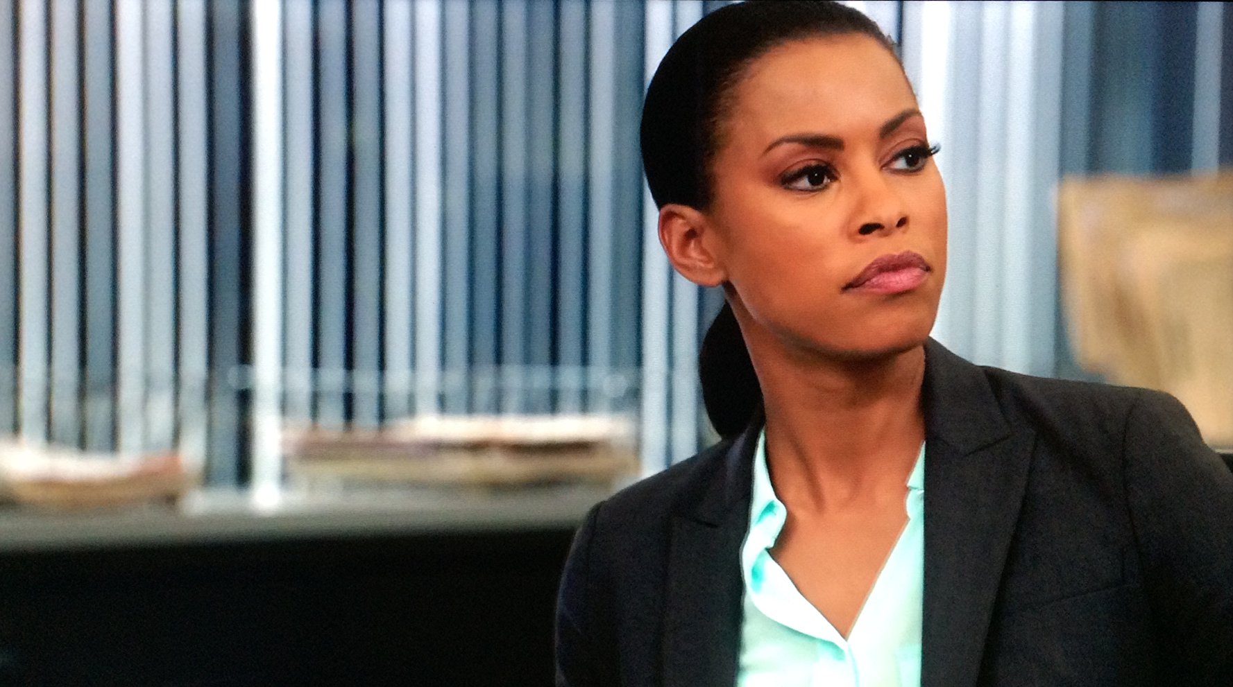 Detective Amy Sykes