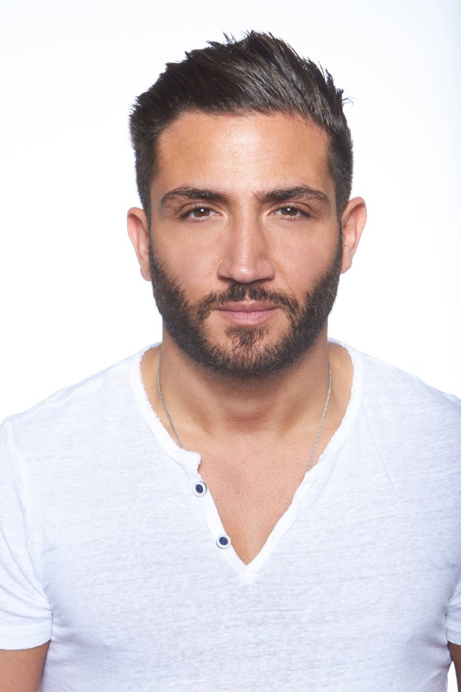 Aaron Almani