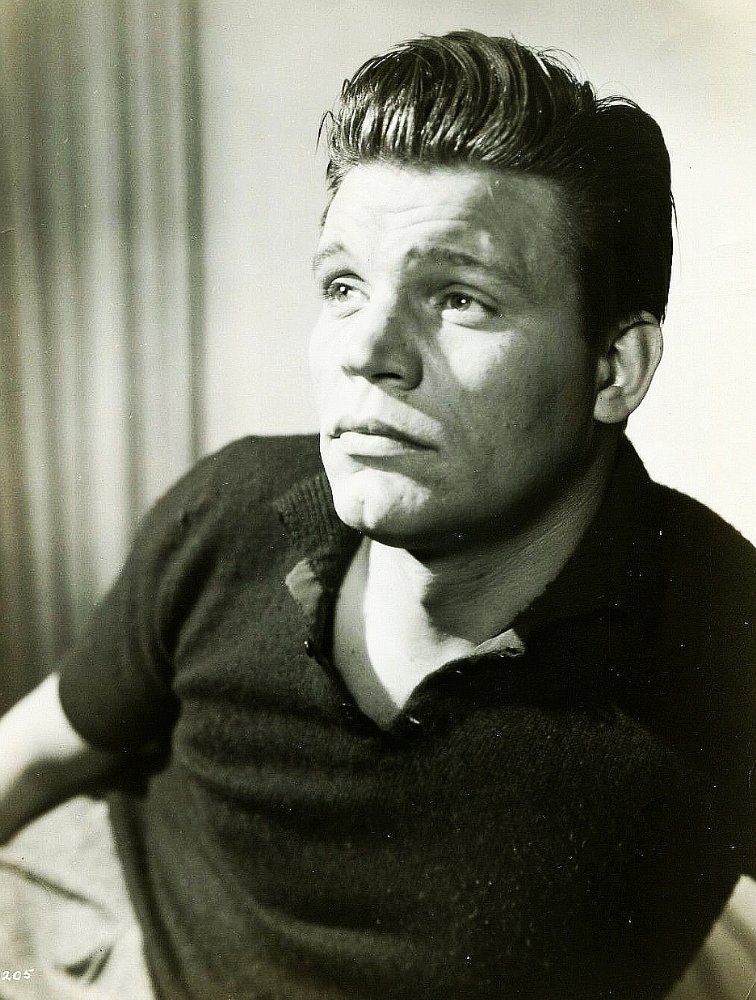 Neville Brand