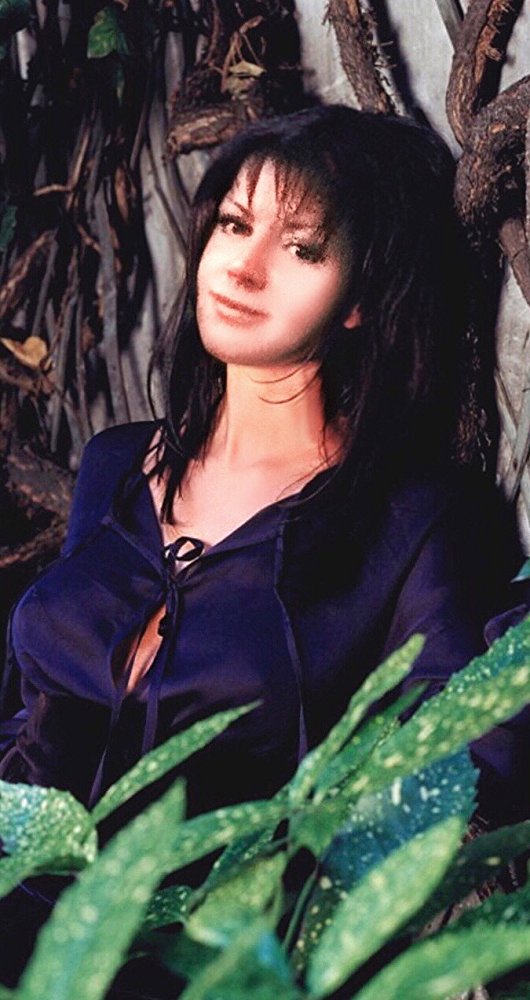 Gina Lee