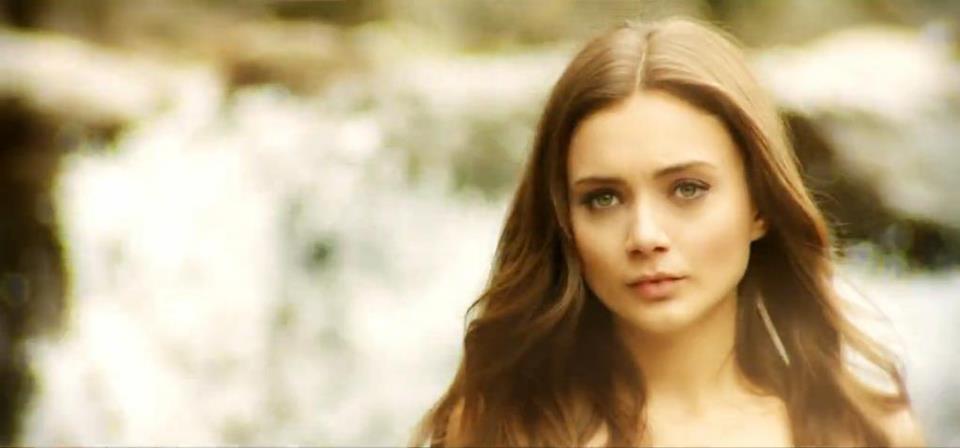 Damla Sönmez