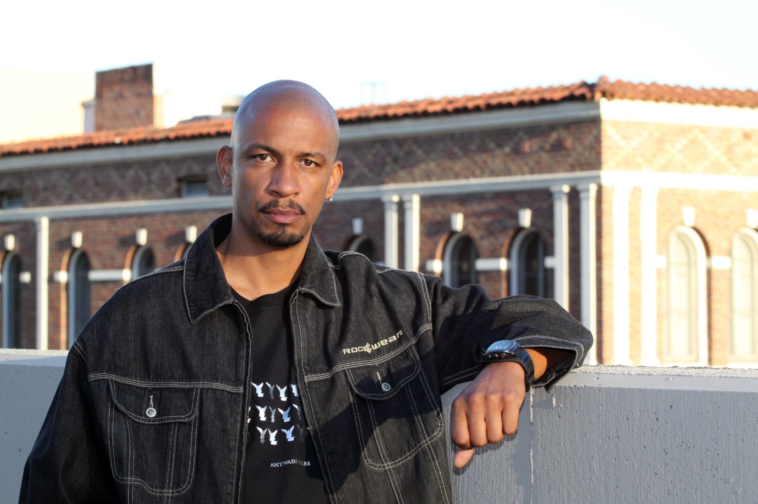 Jason E. Barnes