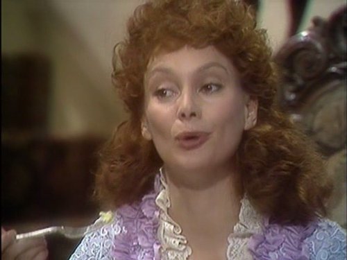 Francesca Annis