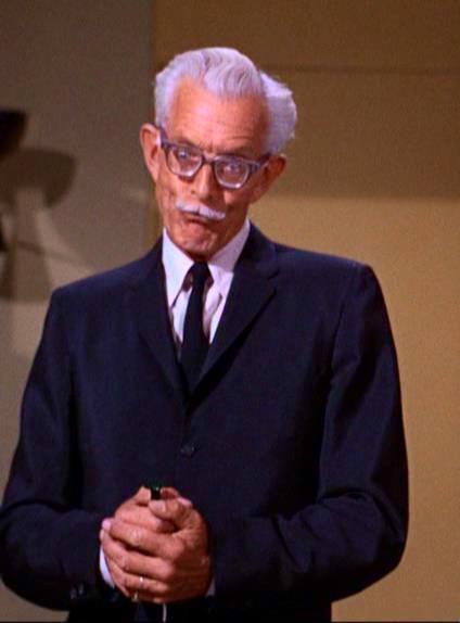 Alan Napier