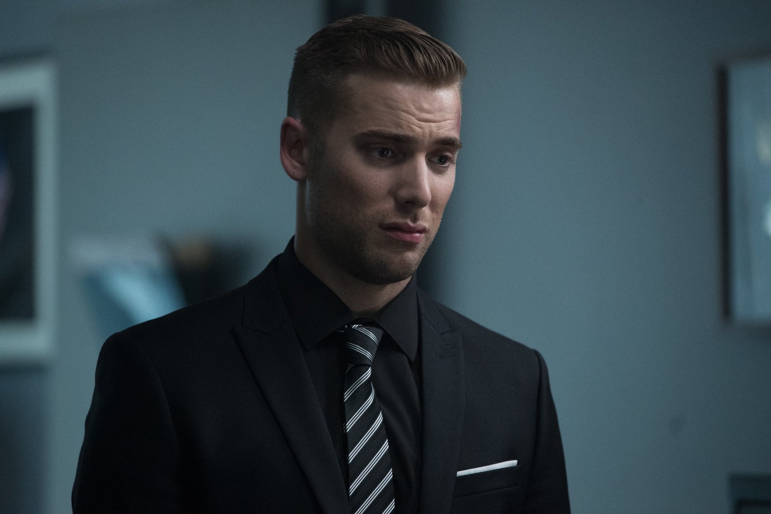 Dustin Milligan