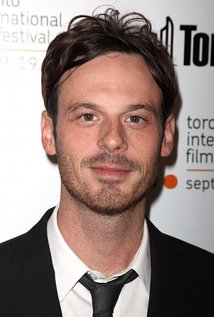 Scoot McNairy