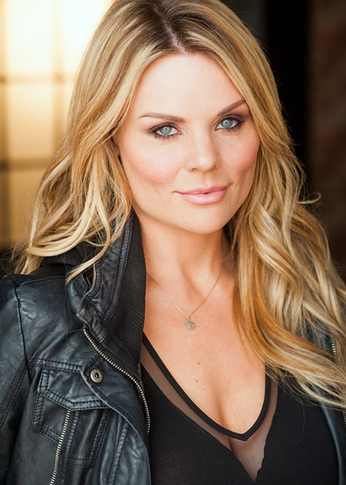 Julianne Alexander