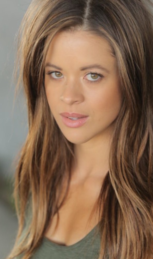Nikolette Noel