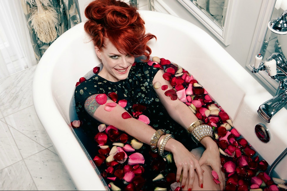 Ana Matronic