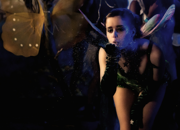 Holly Earl