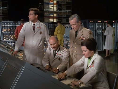 Lee Meriwether