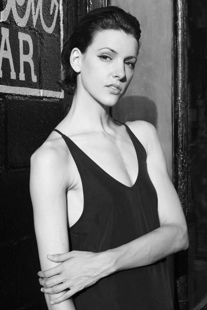 Aline Mayne