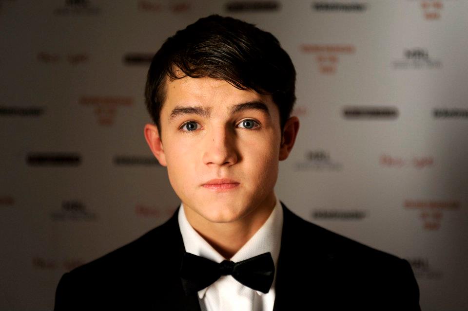 All about celebrity Tommy Knight Birthday 22 January 1993