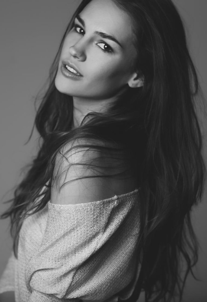 Nicole Domecus