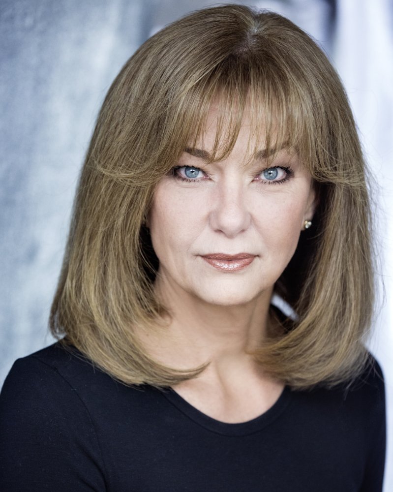 Julianne White