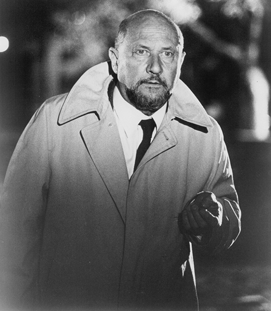 Dr. Sam Loomis