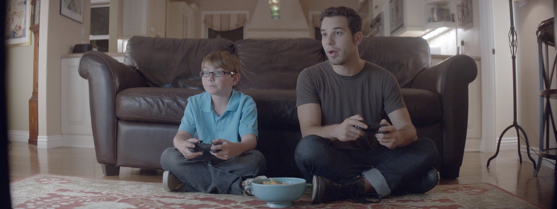 Skylar Astin