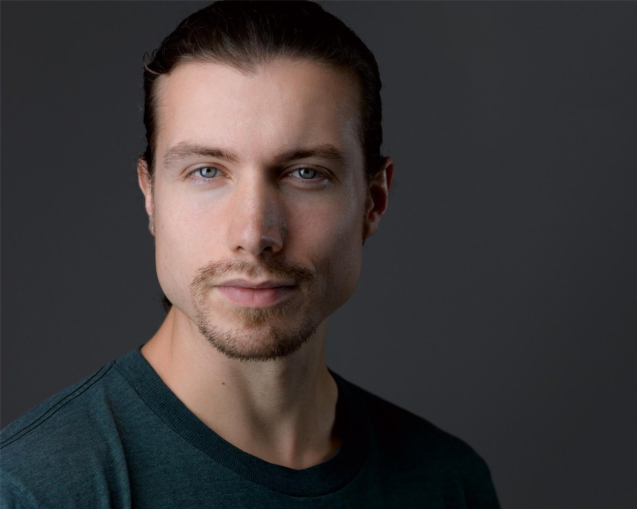 Zak Tomic