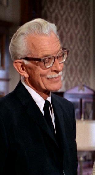 Alan Napier