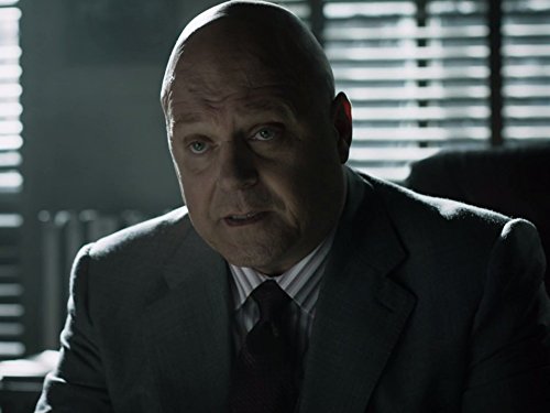 Michael Chiklis