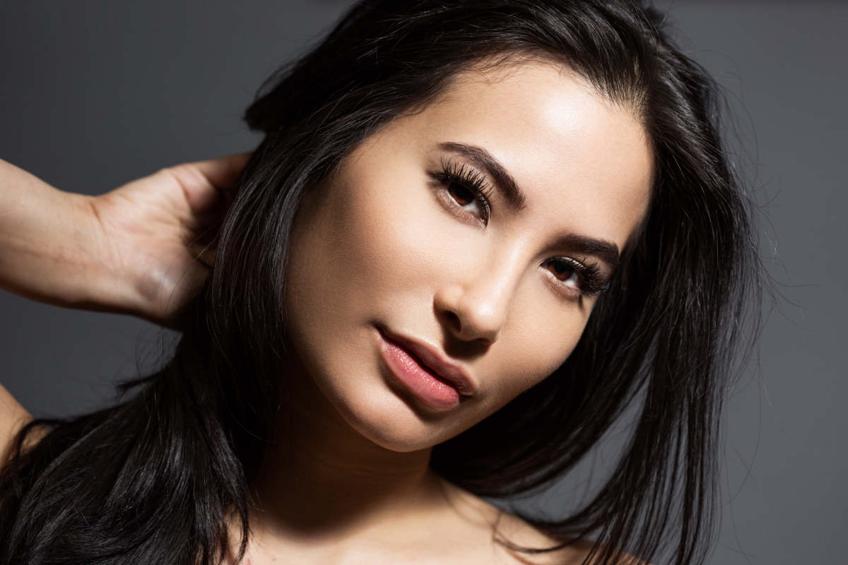 Victoria Simone